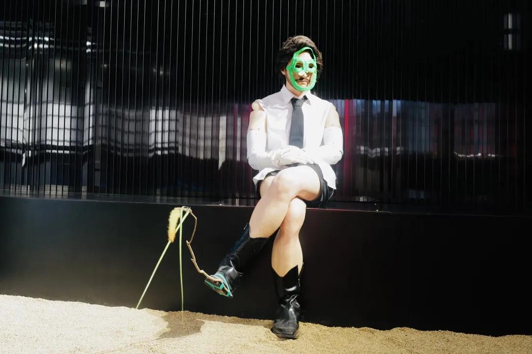 别争了,这条马路才是魔都内卷之王