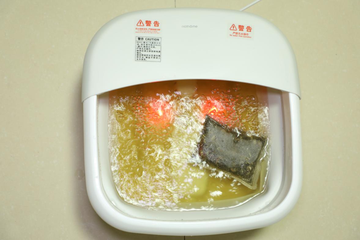 可加热足浴盆可折叠,加热滚轮按摩洗脚盆