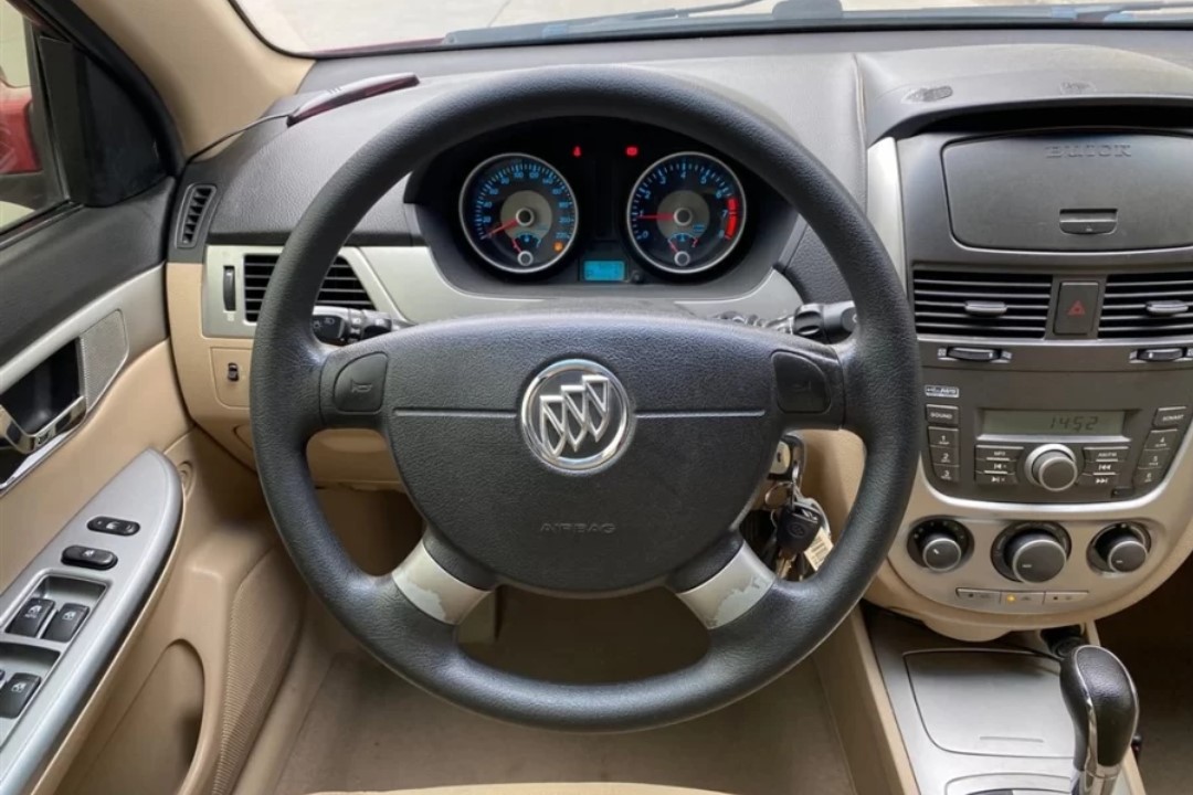 1.6L老凯越，排量虽小高速却很稳，就是故障率挺高