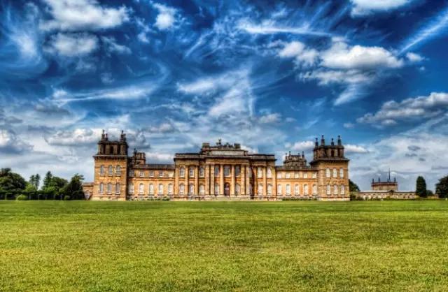 世界著名宫殿是哪几个,世界十大宫殿建筑排名