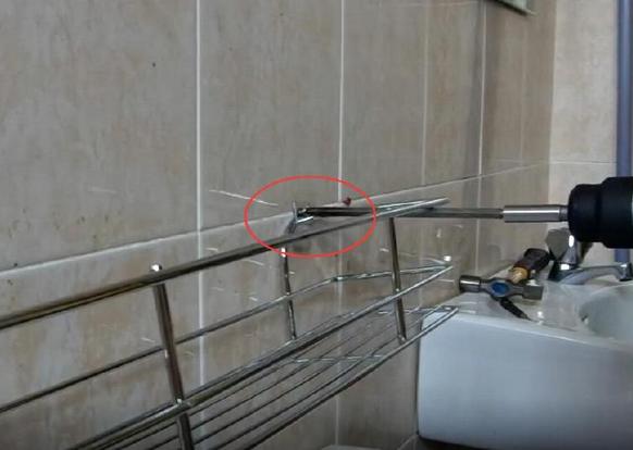 在瓷砖上打孔如何防裂用胶带,墙体修复防开裂胶带哪种好