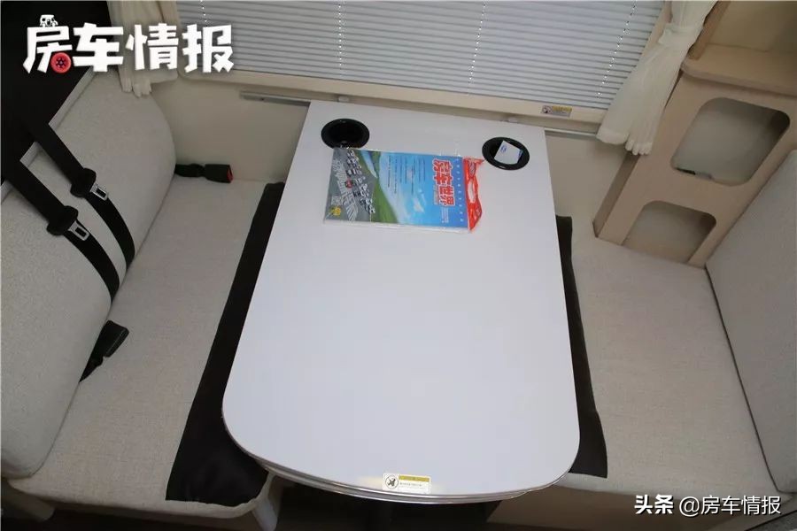 江铃d-max底盘单排皮卡房车怎么样,神行太保d-max硬升顶皮卡四驱房车