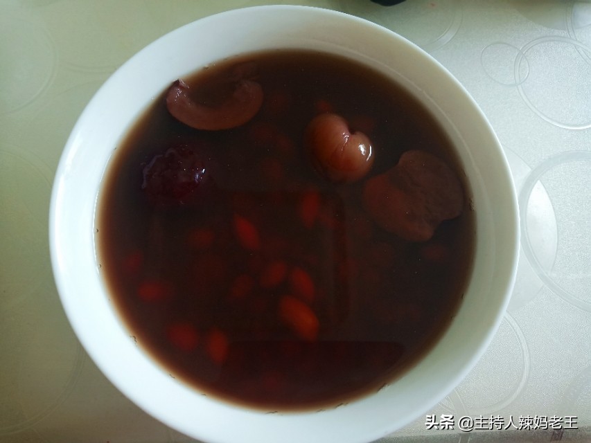 哺乳期，胸大的痛苦与苦恼！