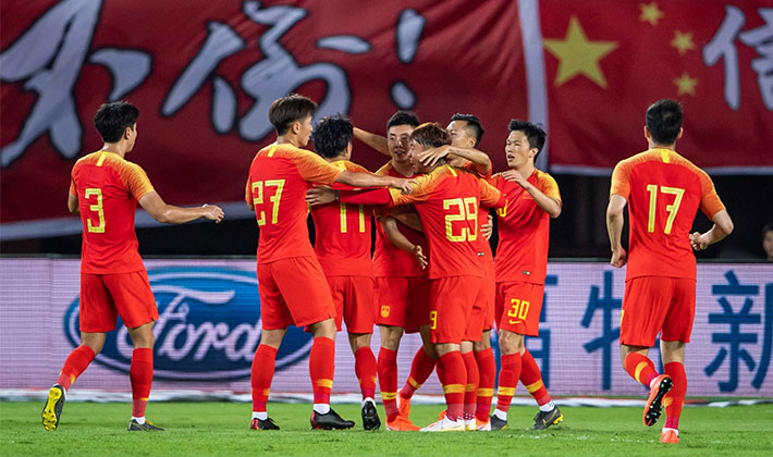 感谢里皮的信任和鼓励,里皮鼓励队员