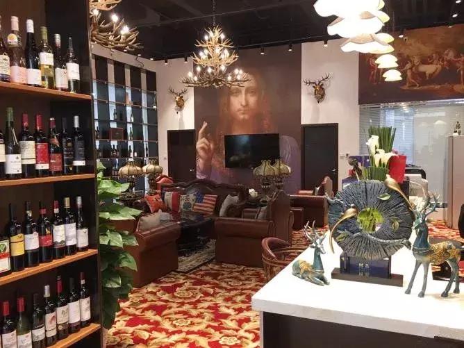怎么在上海找店铺,走进葡萄酒专卖店