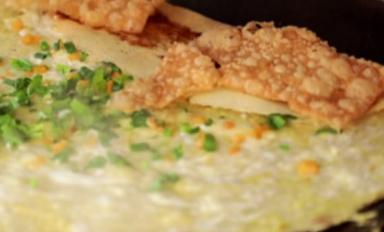 最正宗的煎饼果子怎么做,正宗煎饼果子制作攻略