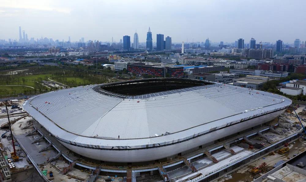 上海世界级足球场,上海体育场改建专业足球场