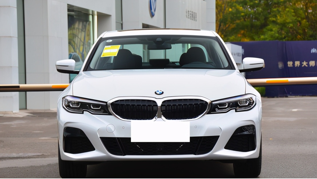 宝马320li和天籁哪个动力好,宝马320li动感型动力