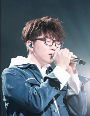 “浙江高考满分作文”惹争议:看不懂?那是你太久没读书了