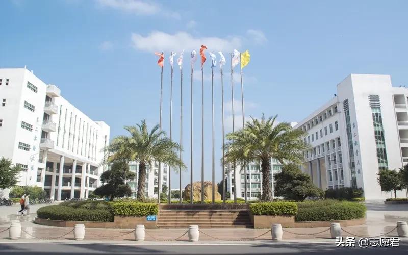 广州商学院和广东商学院区别,广东商学院与广州商学院有何不同