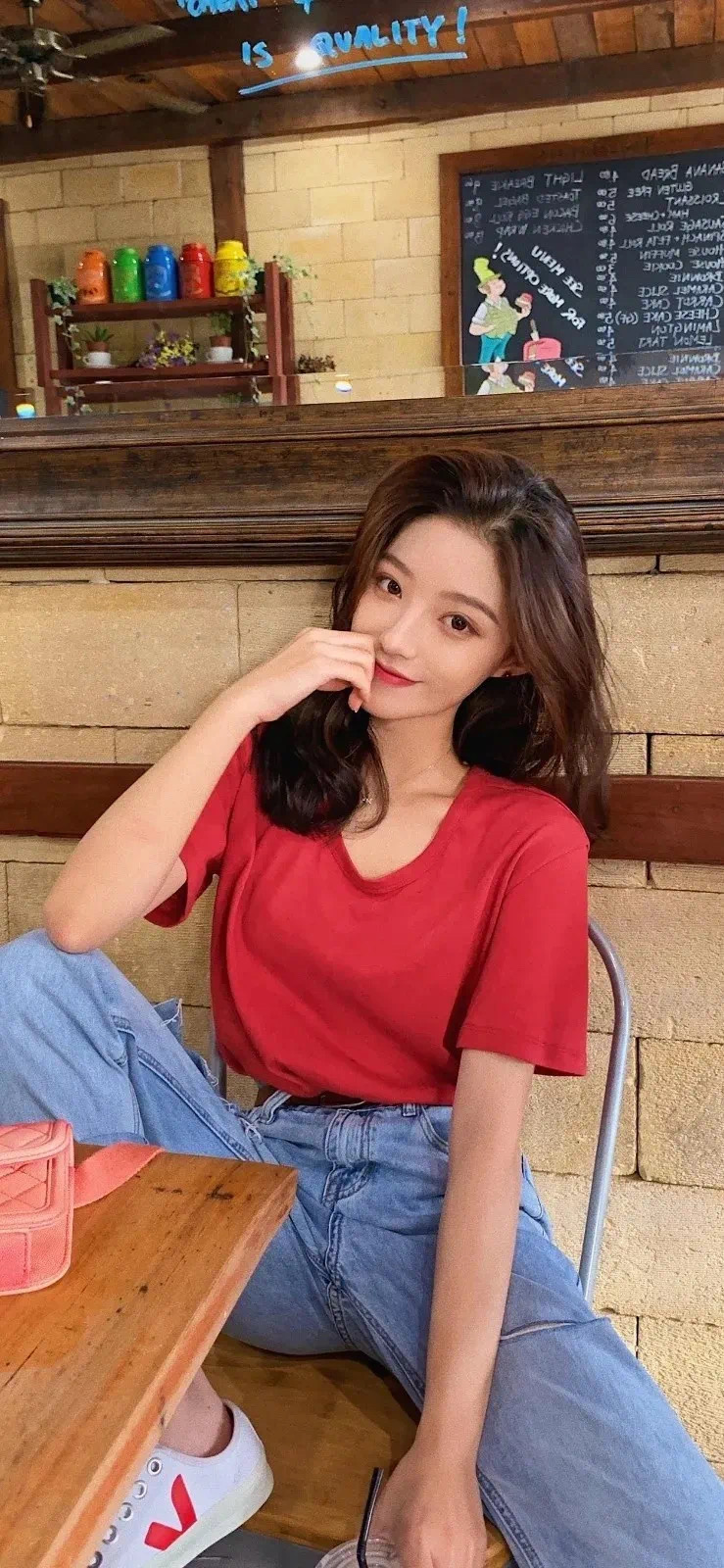 壁纸2022年新款高清美女壁纸原图,壁纸超清4k手机壁纸美女健身