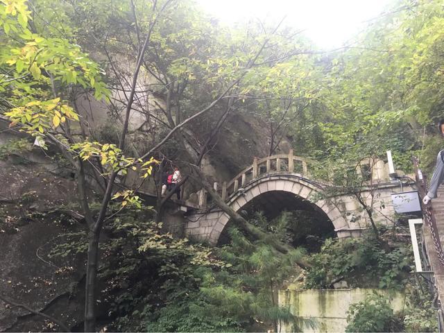 华山自驾最惊险的道路,华山最惊险的公路