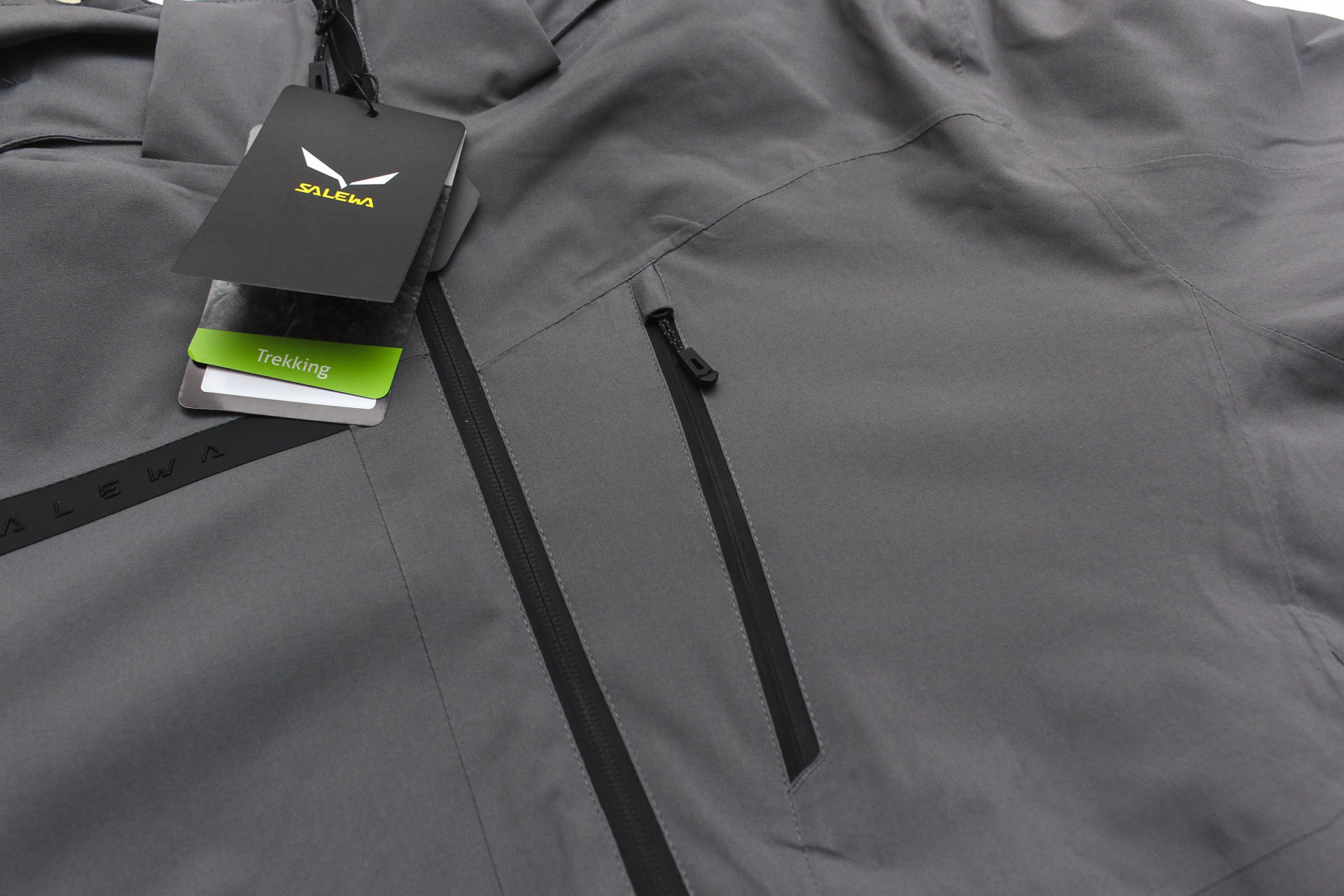 好看又好穿的冲锋衣测评,适合日常穿的户外冲锋衣