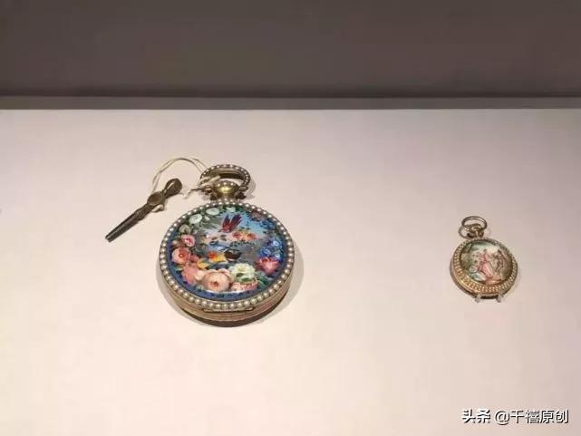 溥仪从紫禁城偷出400件宝贝!这件翡翠,据说都赶上马云身价了