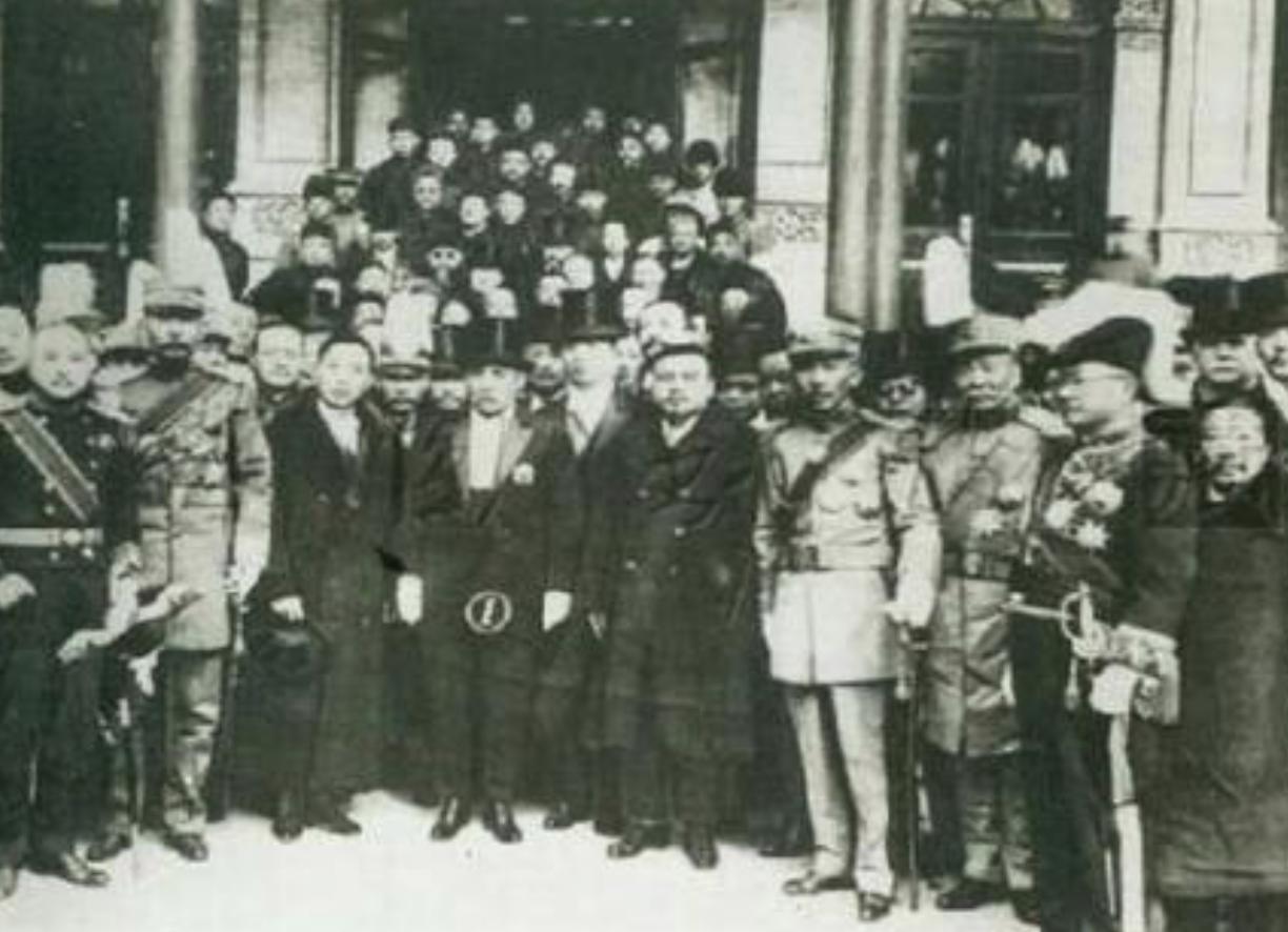 历史上真正的东北王张作霖,回顾东北王张作霖的一生