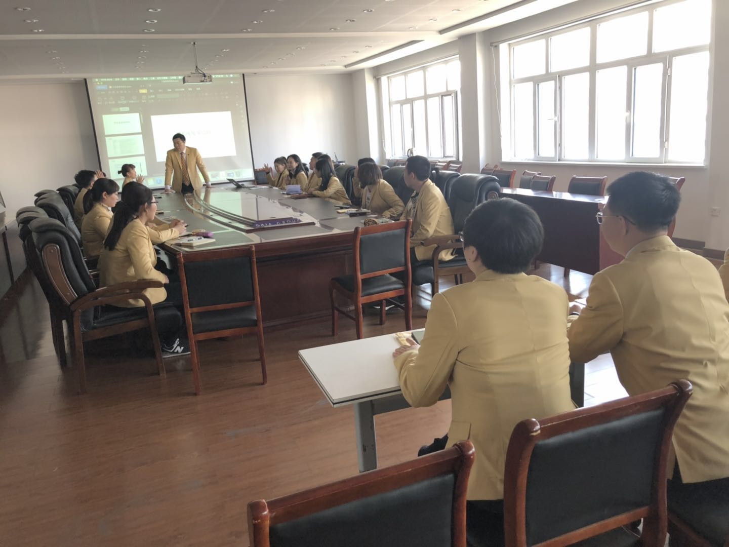 呼和浩特三年无息创业贷,乌鲁木齐三年无息创业贷