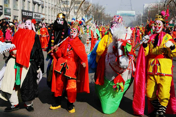 多国狂欢,国人的狂欢盛宴