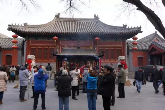 北京有什么寺庙可以烧香拜佛,祈福最好的寺庙北京