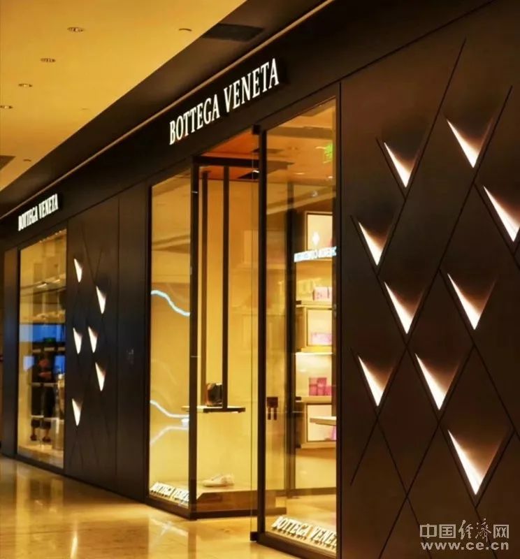 美国人眼中的中国“95后”：还没赚钱，却已很会花钱