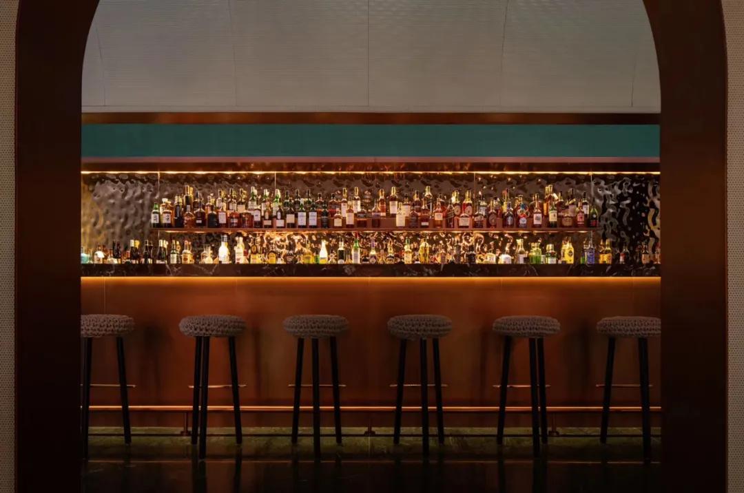 切杯老酒！魔都酒吧玩起“外卖”模式，宅家实现你的微醺自由