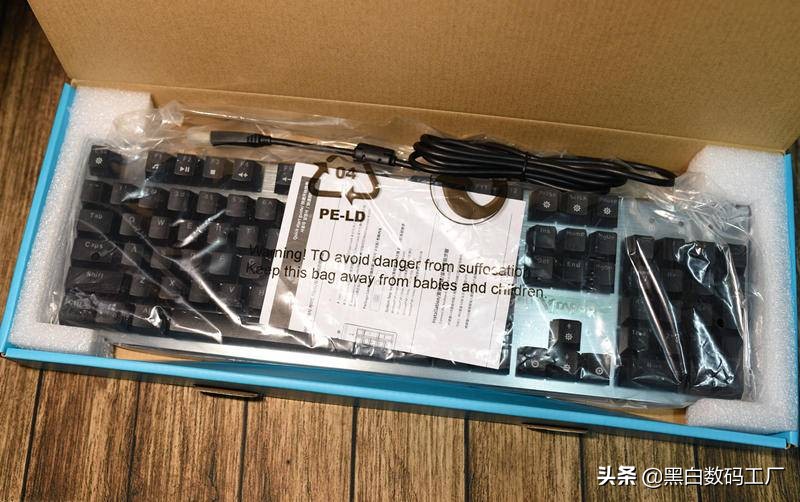 自从用了机械键盘就再也用不回电容胶了