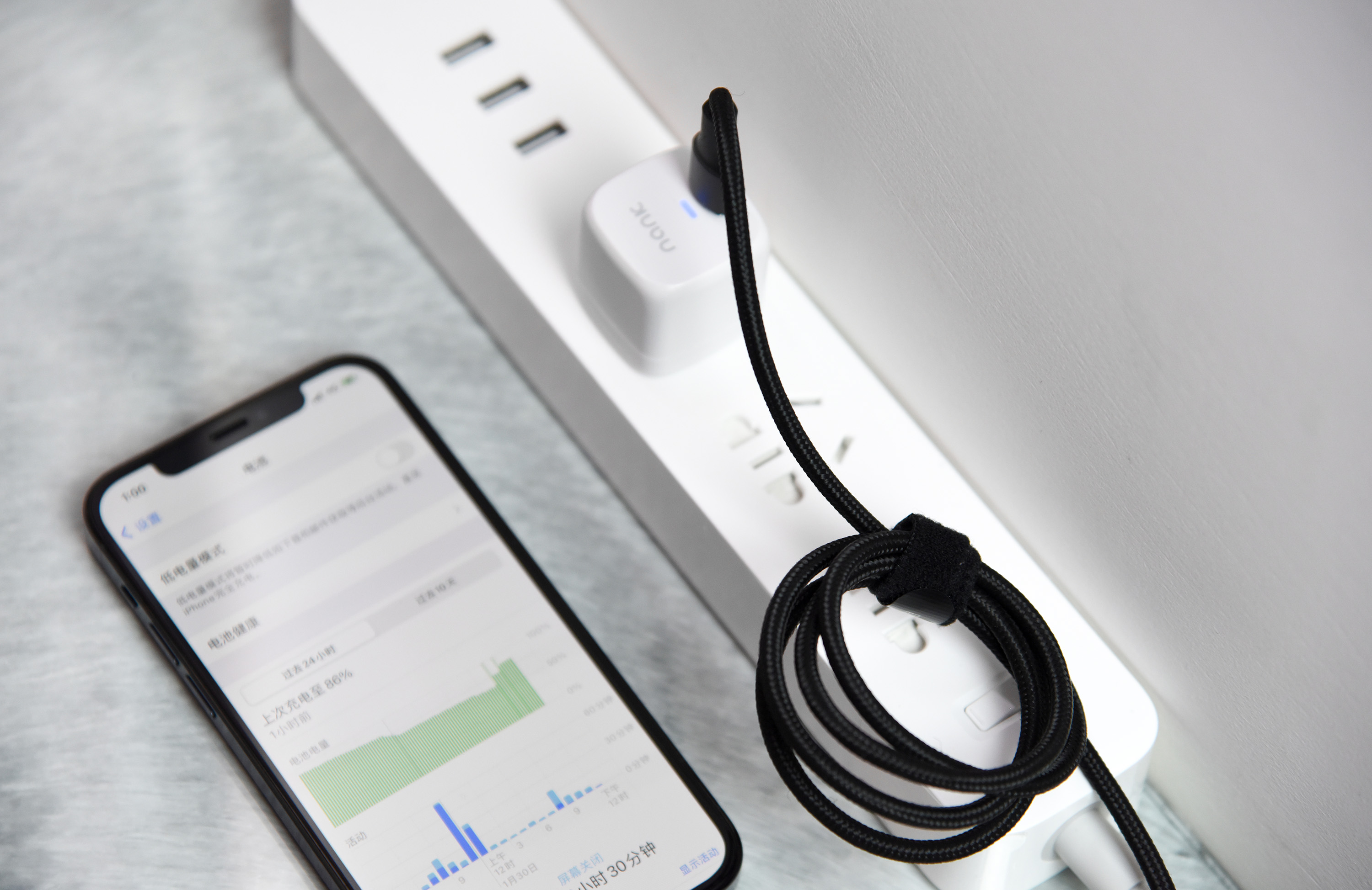 带上南卡充电头C1，节假周末随心满血出游