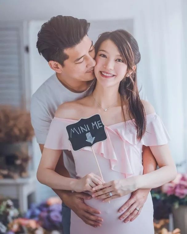 恭喜恭喜！29岁前港姐荣升人母阵痛4小时后顺产6.5磅千金