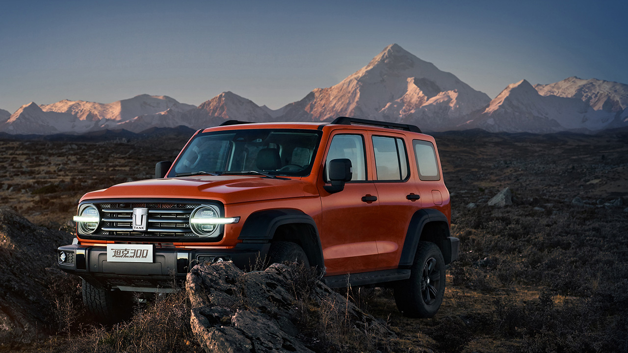 jeep牧马人vs坦克300,jeep牧马人坦克300