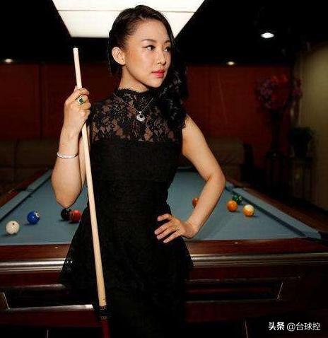 40岁潘晓婷新年首度亮相,潘晓婷最新照