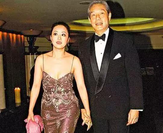 又一个被港媒骂臭的“渣女”，真是可怕！