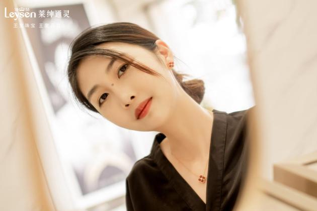 买珠宝首饰去哪个品牌店比较好,想买首饰去什么地方卖