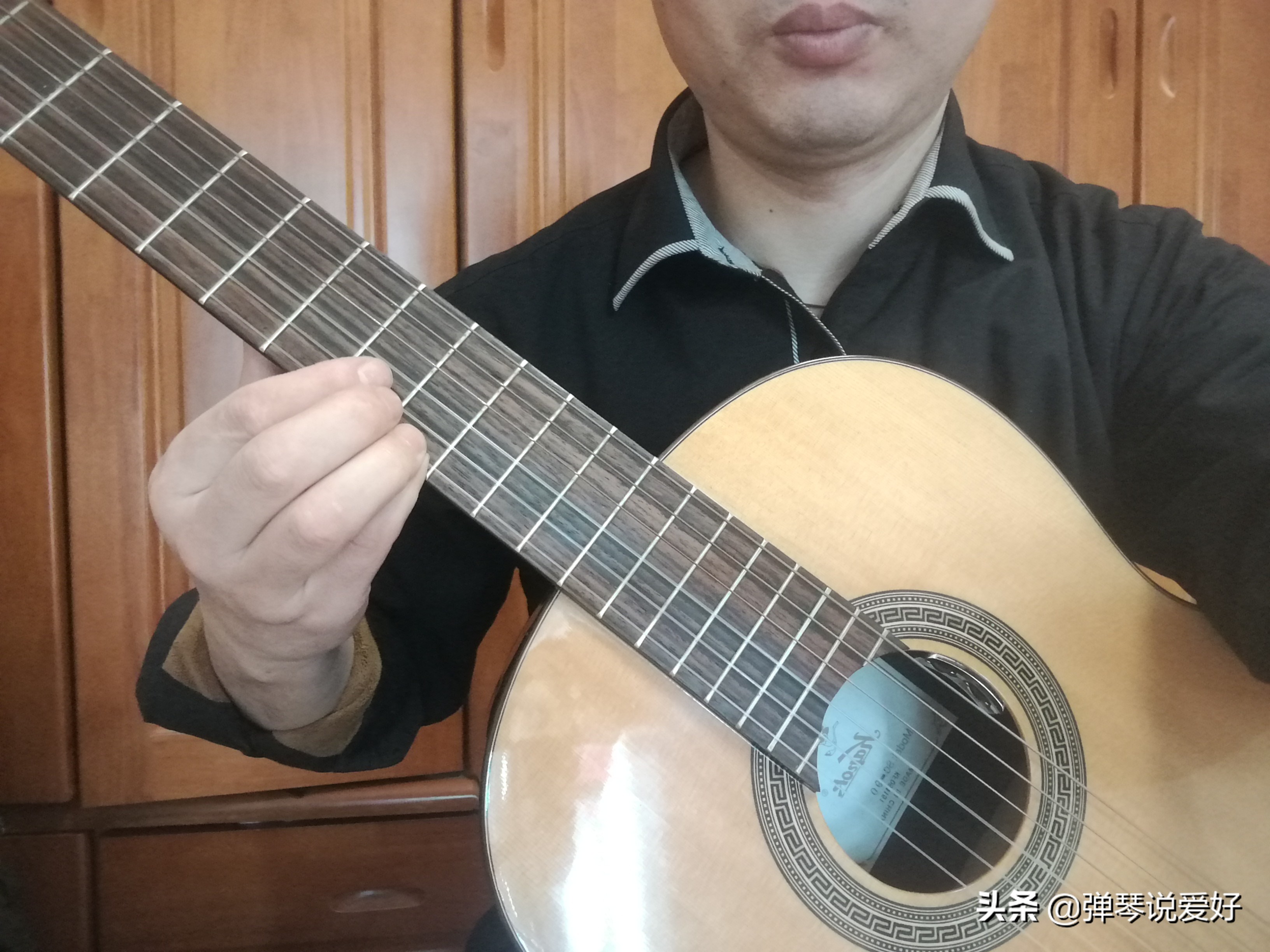 学吉他要看看,爬格子的这些错误,千万别再犯了