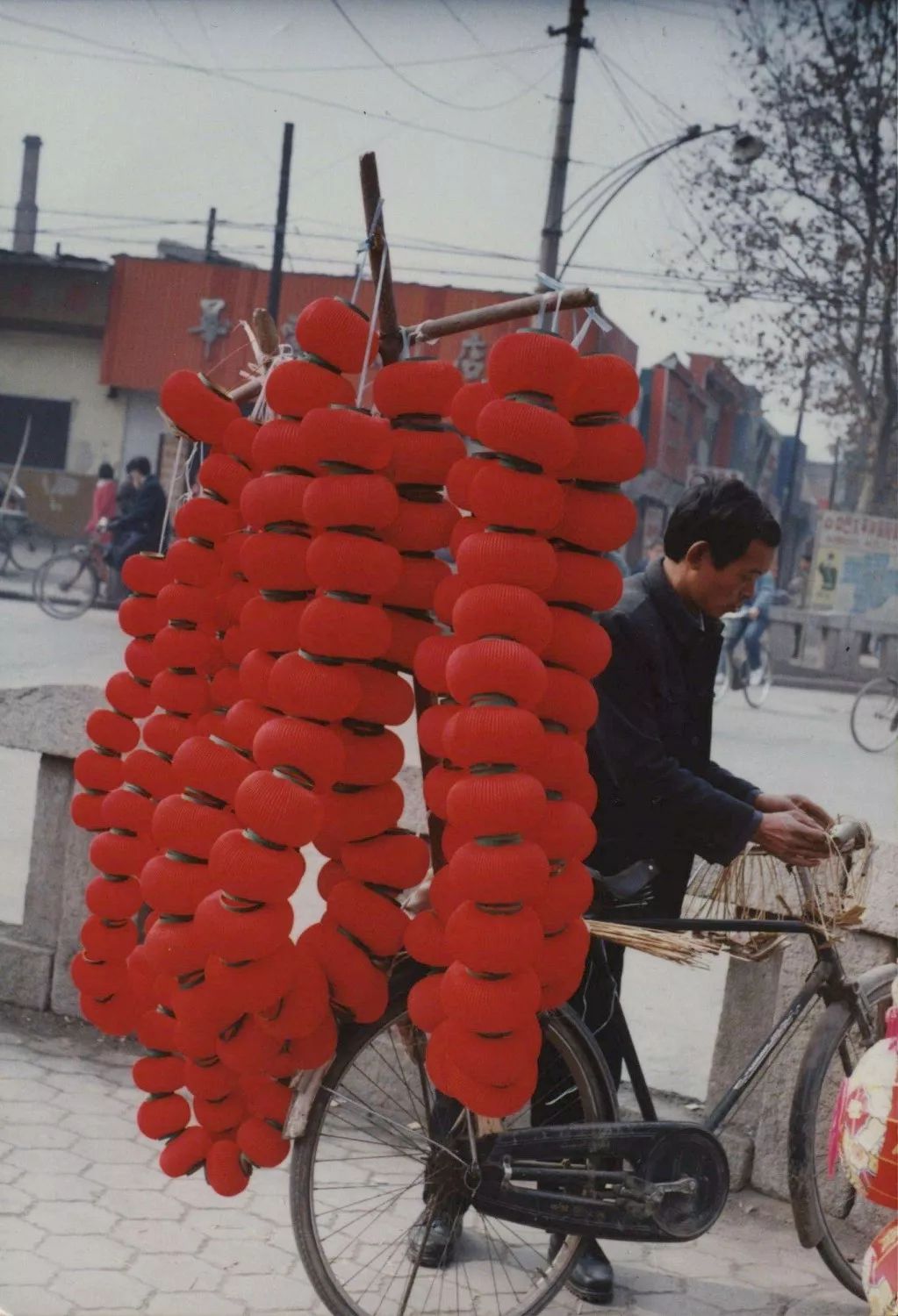 舅舅为什么要给外甥送灯?|乔晓光