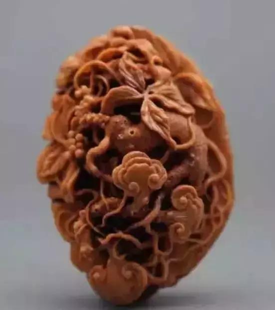 桃核金蟾的雕刻方法,手工雕刻桃核刀全套