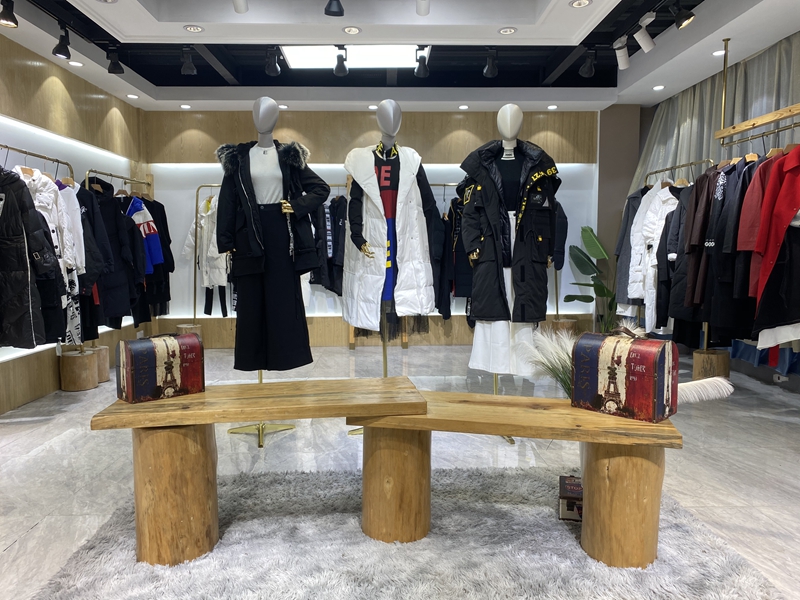 黑马蓝女装尾货专卖店,欧e黑马蓝女装外套