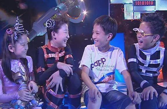 梦回90年代,这些“过气潮流”又回来了...