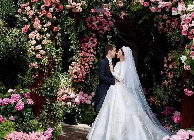 刘雯谈感情落泪,刘雯哭了的照片曝光