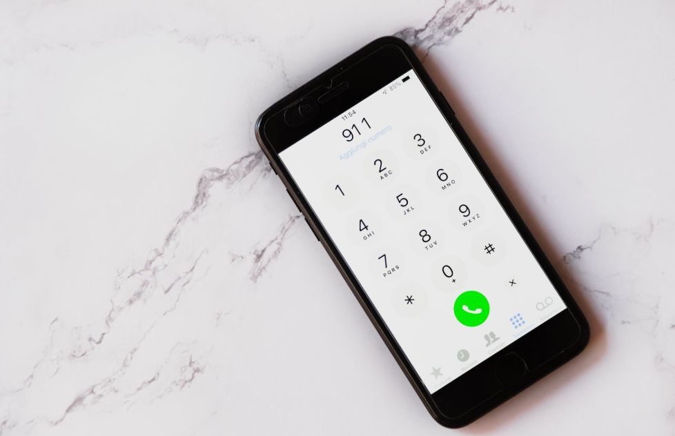 在加拿大的留学生紧急集合,留学生在国外求救视频