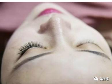 种睫毛存在哪些安全隐患,大眼睛要不要种睫毛