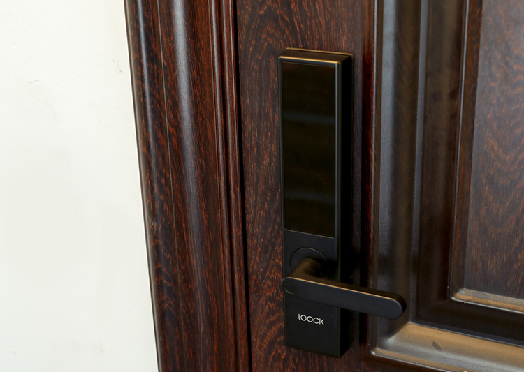 鹿客classic智能锁,鹿客指纹锁直接就能开门