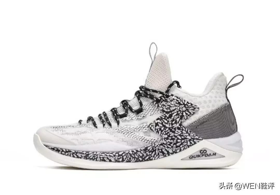 戈登穿爆的耐克鞋,戈登实战鞋