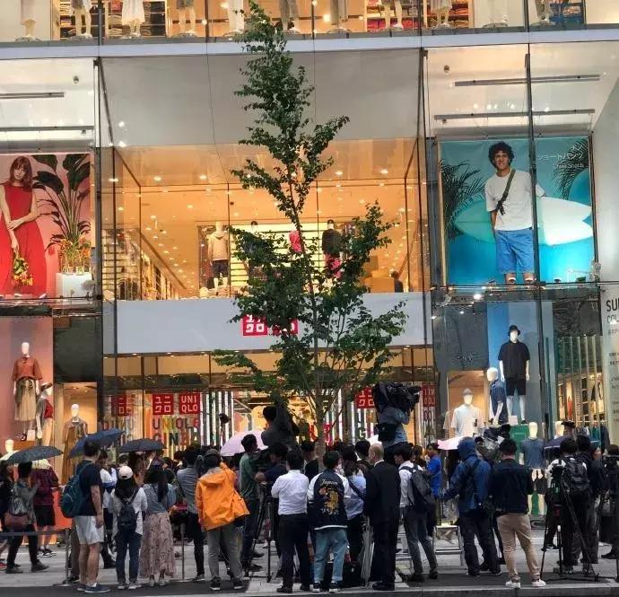 中国人挤破头抢购的优衣库，在岛国人眼中却”土的掉渣“