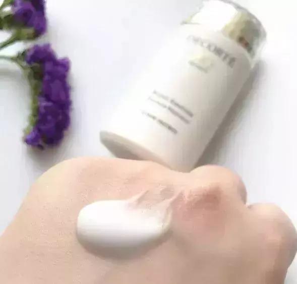 黛珂aq属于什么档次,黛珂aq系列金色和白色有什么区别