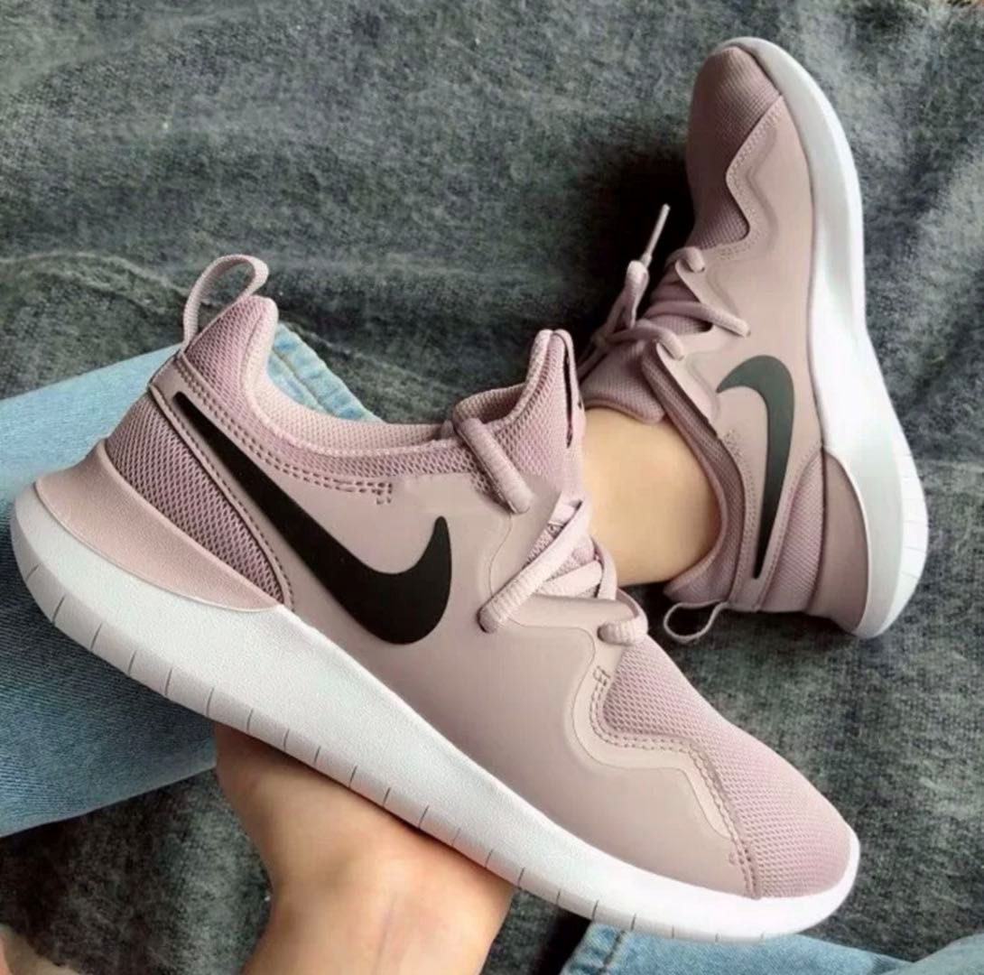 又好看又实用的运动鞋推荐,必备的几款运动鞋推荐