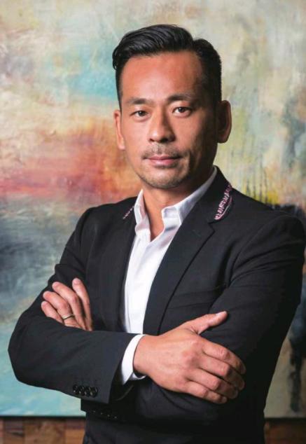 为当赌王“人肉坐垫”甩陈柏霖,5年3胎斗正室,今拿5亿被扫出门