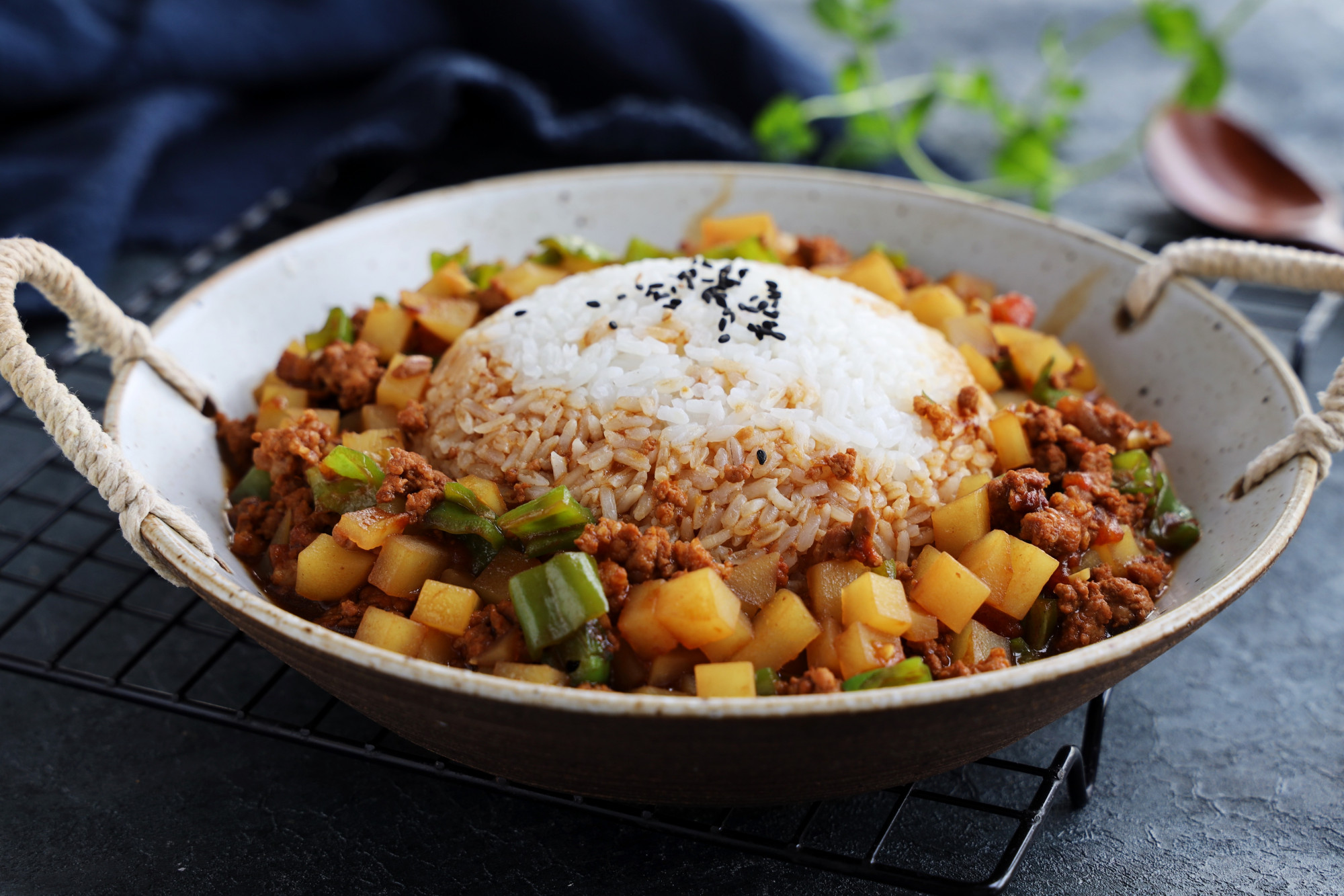 如何自己做最好吃的盖浇饭,在家做盖浇饭的汤汁