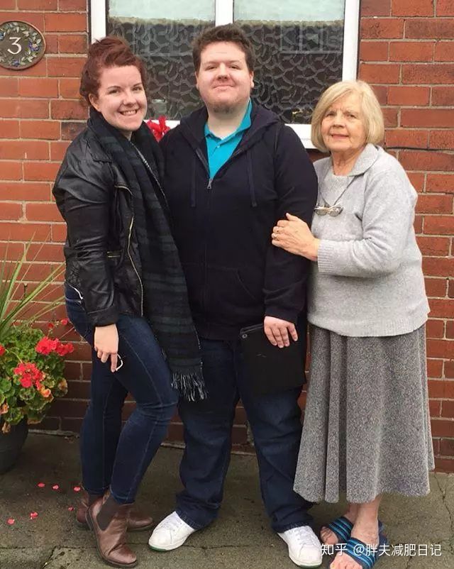 一天一千跳绳一个月有什么效果,一天跳一千下跳绳可以减肥吗