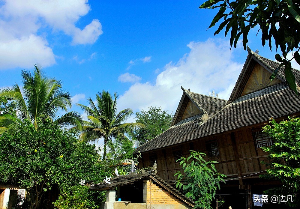 西双版纳澜沧江边美景如画,西双版纳空中夜景