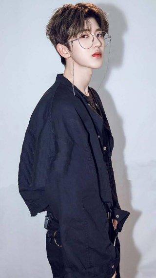 圈内人爆料张子枫,张子枫和吴亦凡事件是哪期