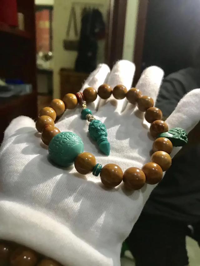 绿松石是中国四大名玉之一,真正的绿松石价格多少一克